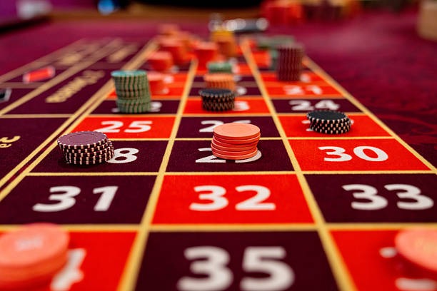 two-hundred-twenty-five platform interface showing live dealer tables and sportsbook markets